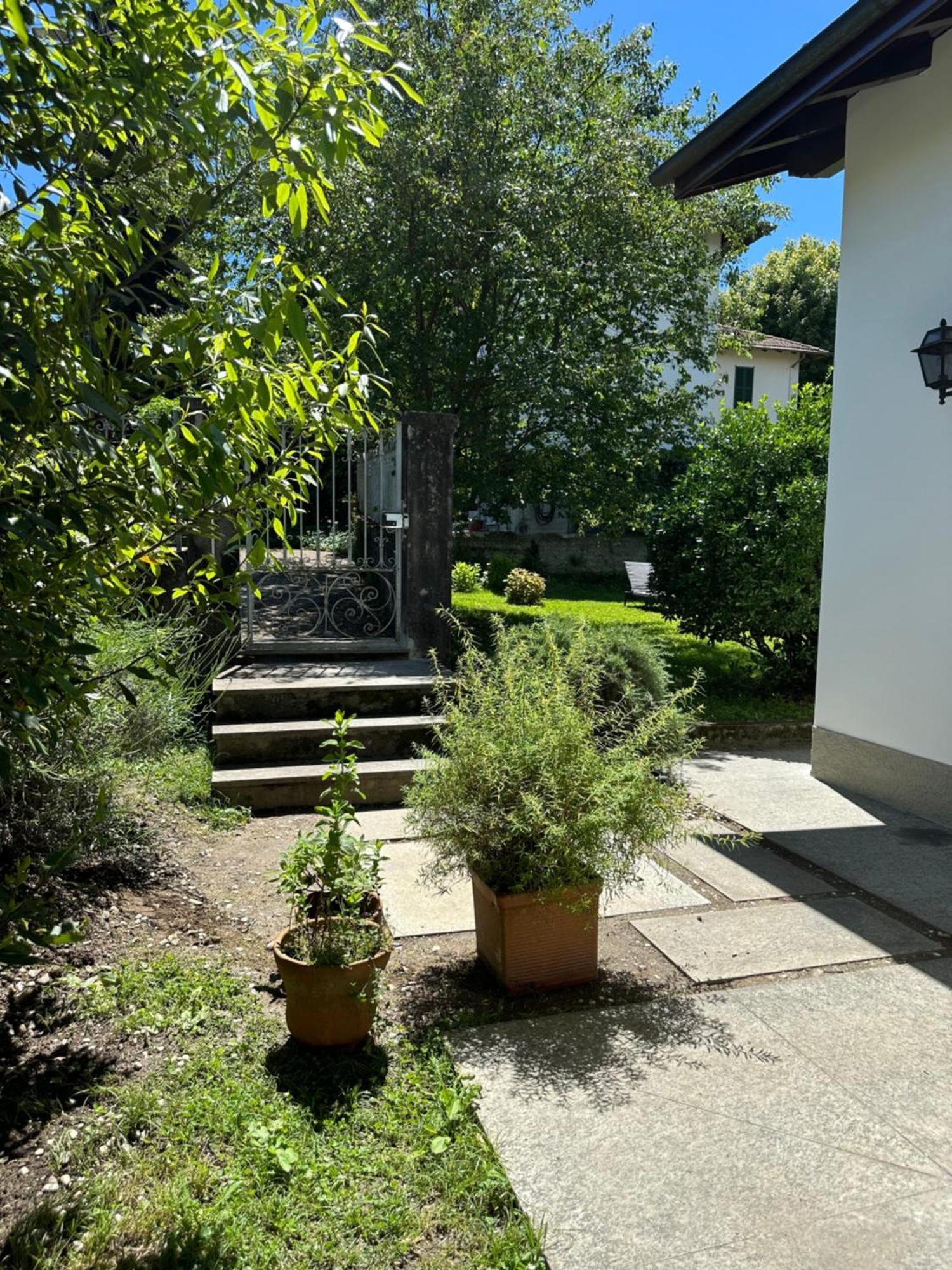 Casa Del Custode: Renovated Flat With Garden In A Villa Near The Lake Стреза Экстерьер фото